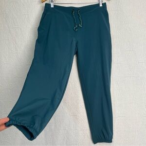 Backcountry Womens Medium Short Pants Jogger Teal Blue Drawstring Tapered Hiking